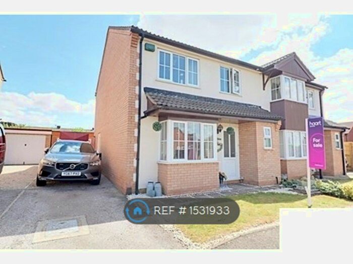 3 Bedroom Semi-Detached House To Rent In Covill Close, Great Gonerby, Grantham, NG31