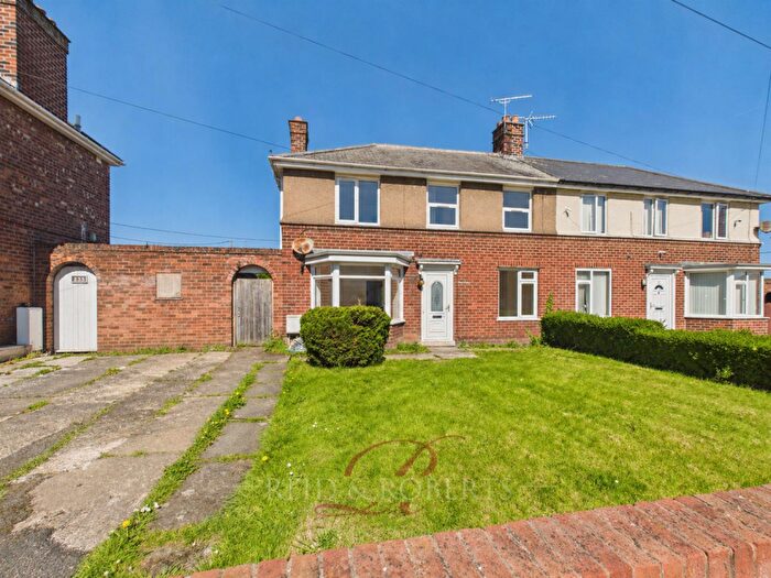 3 Bedroom Semi-Detached House For Sale In Victoria Road, Bagillt, CH6