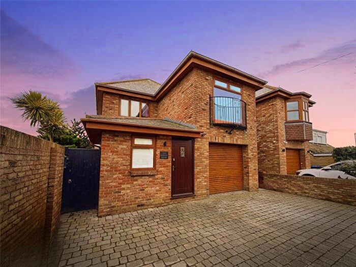 4 Bedroom Detached House To Rent In Godwyn Road, Deal, Kent, CT14