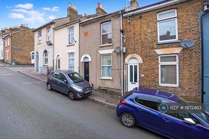 2 Bedroom Terraced House To Rent In Otway Street, Chatham, ME4