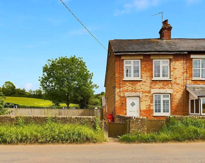 2 Bedroom End Of Terrace House For Sale In Lancercombe, Sidmouth, EX10