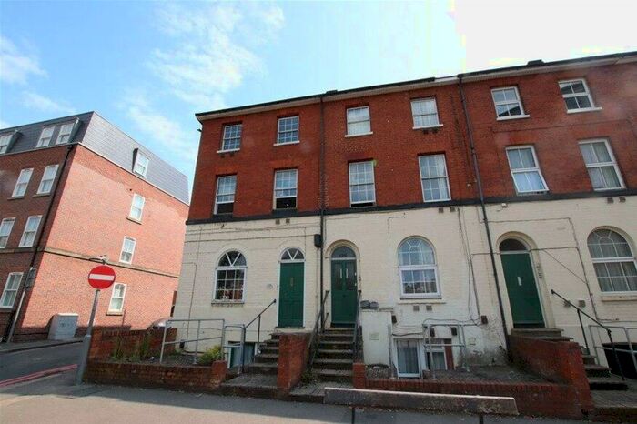 1 Bedroom Flat To Rent In St Johns Hill, Reading, RG1