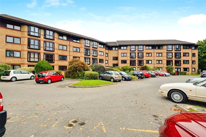 1 Bedroom Flat For Sale In Restharrow, Bournemouth, BH1