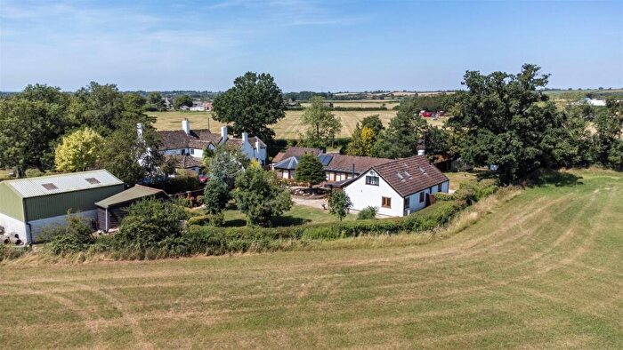 5 Bedroom Barn Conversion For Sale In Olivemead Lane, Dauntsey, SN15