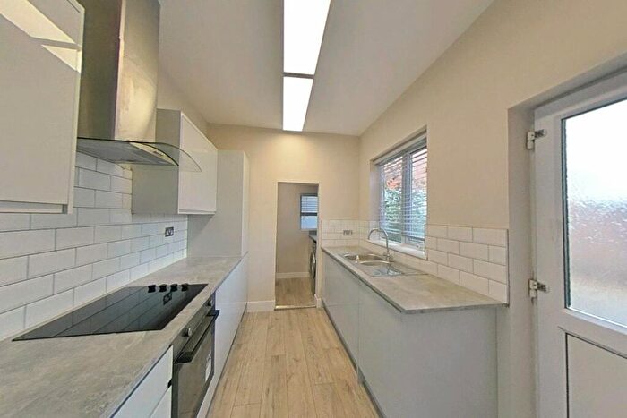 5 Bedroom House Of Multiple Occupation To Rent In Station Street, Loughborough - Incl Bills Option, LE11