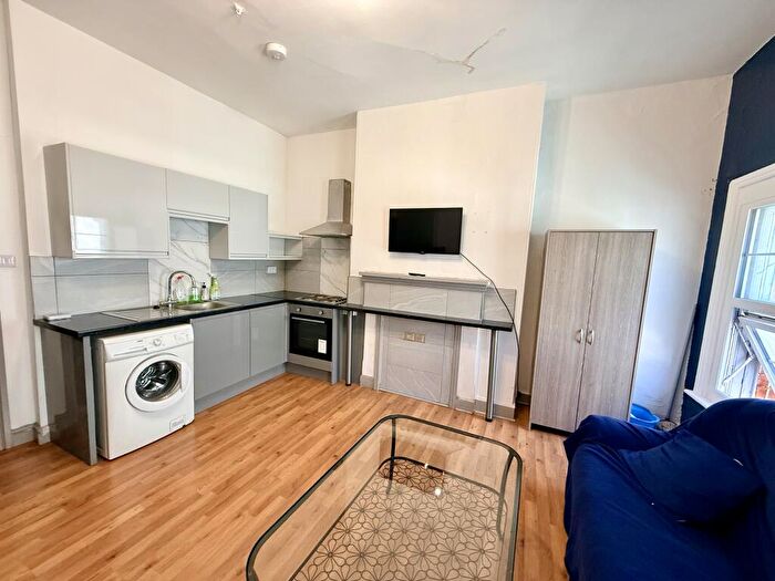 3 Bedroom Flat To Rent In Guildhall Street, Lincoln, LN1