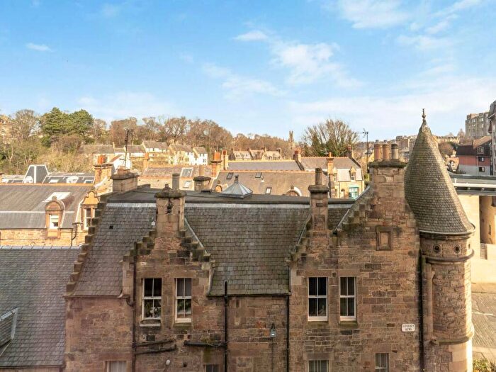 2 Bedroom Flat To Rent In Belford Road, West End, Edinburgh, EH4