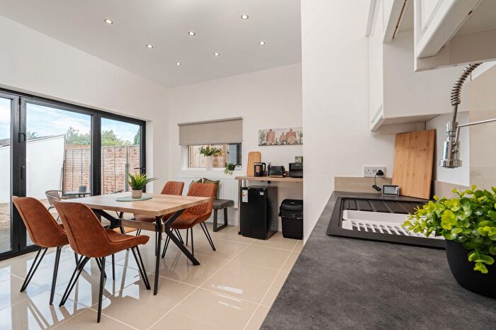 3 Bedroom Semi Detached House For Sale In Eastbourne Road, Southport, PR8