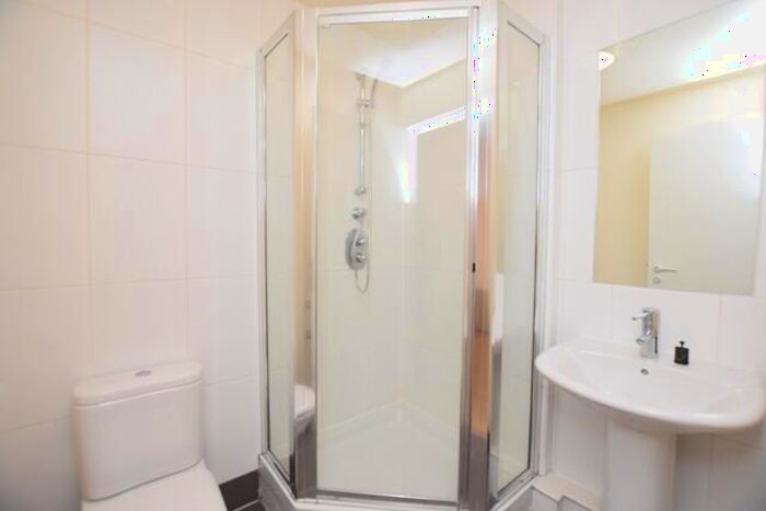2 Bedroom Apartment To Rent In Metis, Scotland Street, S3