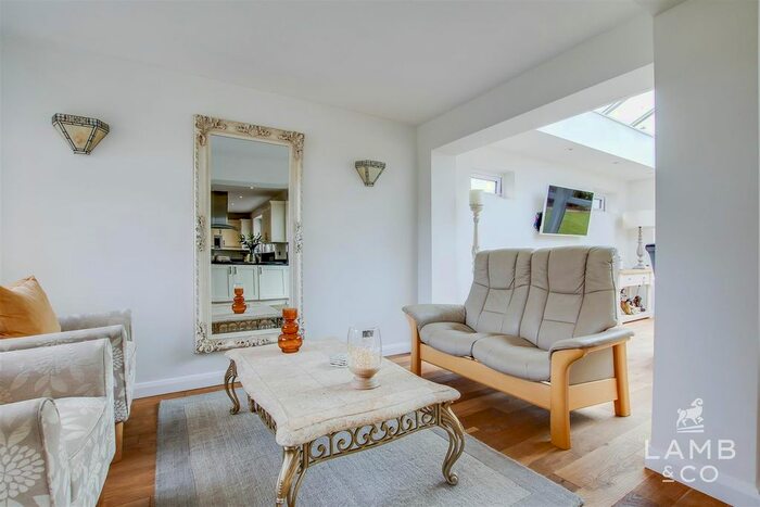 4 Bedroom Detached House For Sale In Orchard Close, Ramsey, CO12