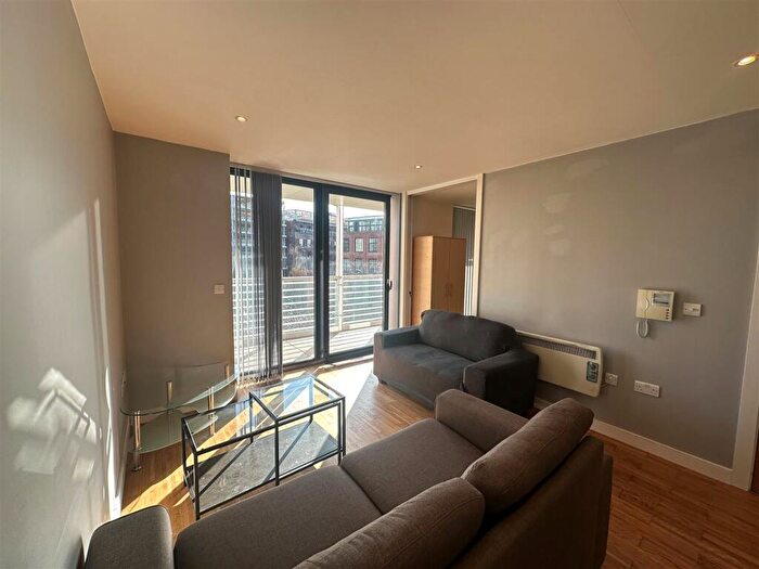 2 Bedroom Apartment For Sale In St Georges Island, Kelso Place, Manchester, M15