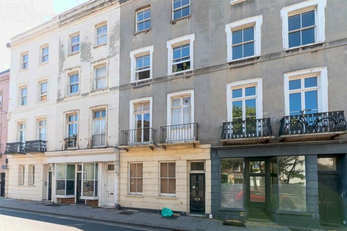Flat To Rent In Bristol Road, Brighton, East Sussex, BN2