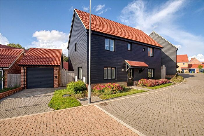 4 Bedroom Detached House For Sale In Harris Close, Hardwick, Cambridge, Cambridgeshire, CB23