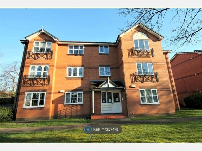 2 Bedroom Flat To Rent In Salford, Salford M6