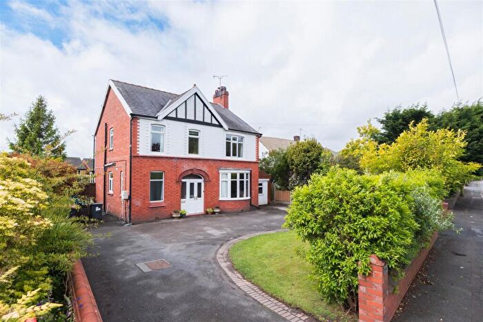 4 Bedroom Detached House For Sale In Chester Road, Winsford, CW7
