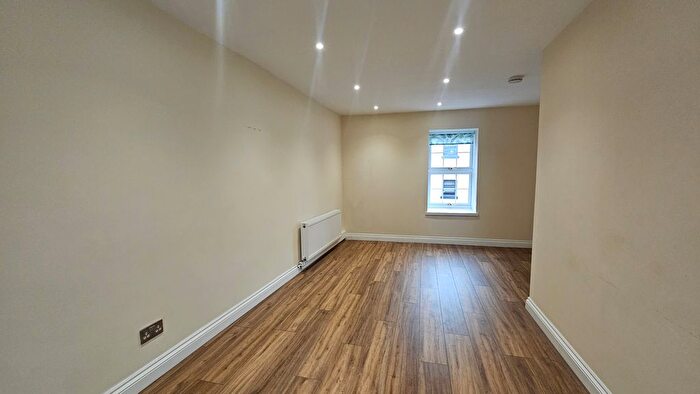 2 Bedroom Terraced House To Rent In Well Street, Paignton, TQ3