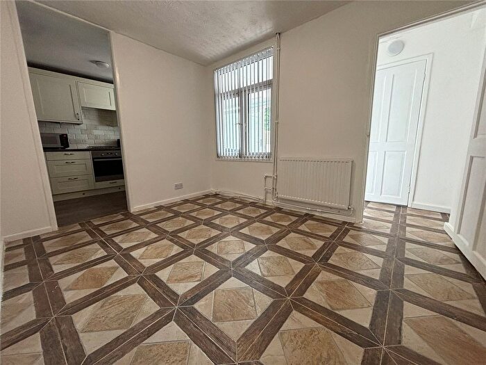 3 Bedroom Terraced House For Sale In Ash Lea Drive, Donnington, Telford, Shropshire, TF2