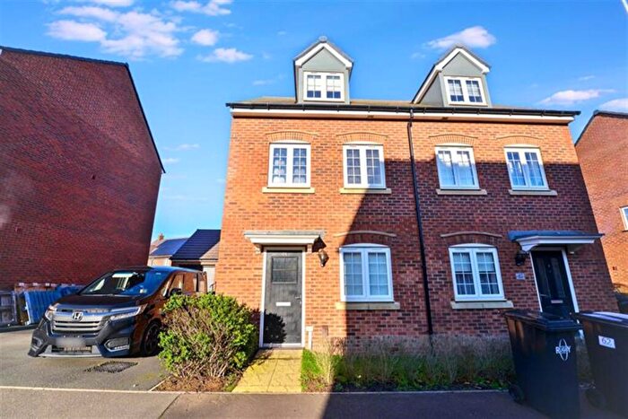 3 Bedroom Semi-Detached House To Rent In Bedroom Semi Detached House In Trussell Way, Cawston, CV22