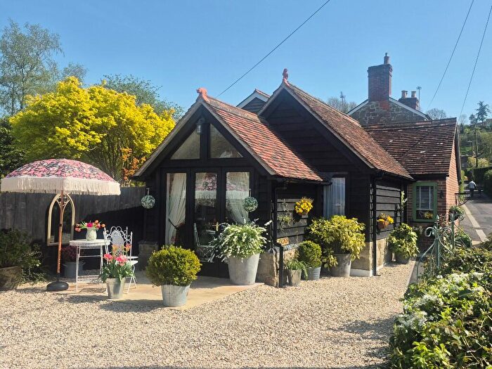 1 Bedroom Cottage For Sale In Yeatmans Lane, Shaftesbury, Dorset, SP7