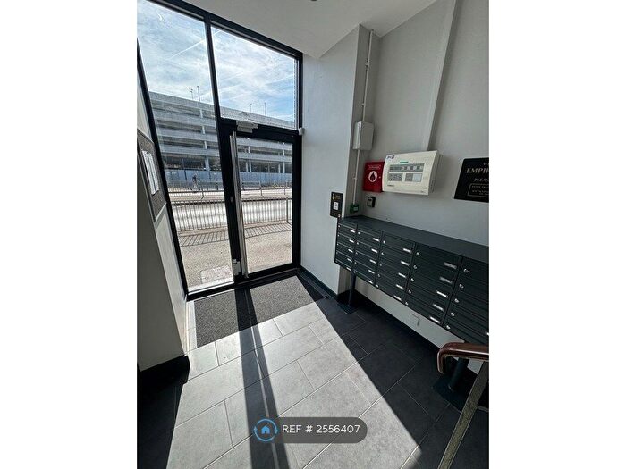 Studio To Rent In Empire House, Doncaster, DN1