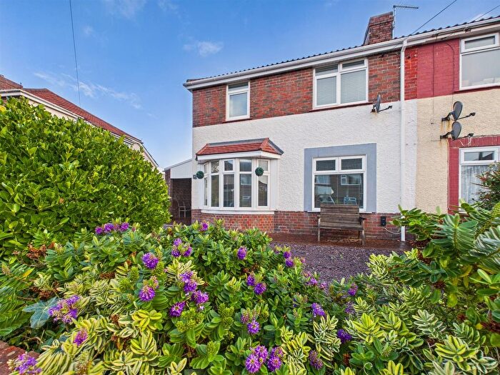 4 Bedroom Semi-Detached House For Sale In Kings Hill Avenue, Porthcawl, CF36