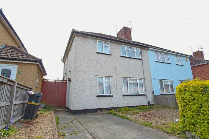 3 Bedroom Semi-Detached House To Rent In Meadow Grove, Shirehampton, Bristol, BS11