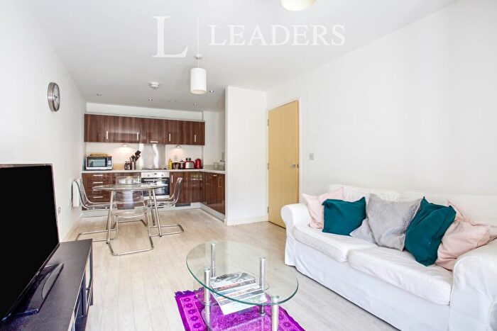 1 Bedroom Flat To Rent In Cardinal Place, Guildford Road, Woking, GU22