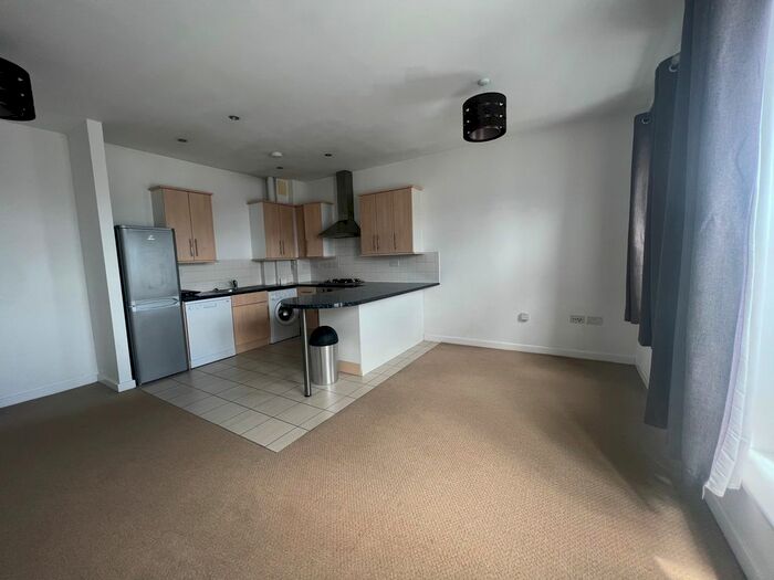 2 Bedroom Flat To Rent In Cambridge Street, Aylesbury, HP20