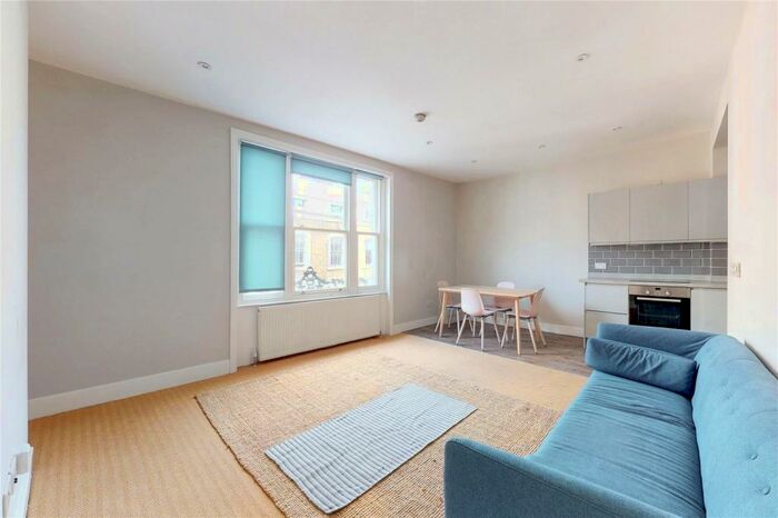 2 Bedroom Apartment To Rent In Mare Street, London, E8