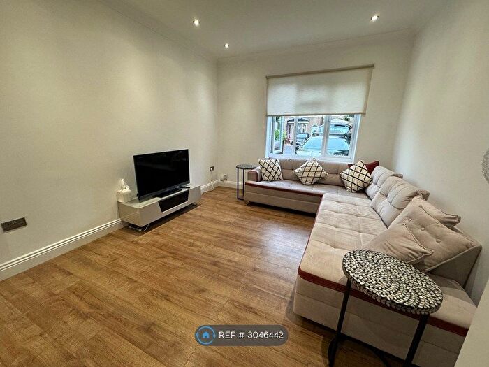 3 Bedroom Terraced House To Rent In Buxton Road, London, E15