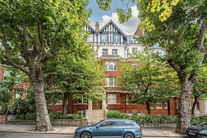 2 Bedroom Flat For Sale In Douglas House, Little Venice, W2