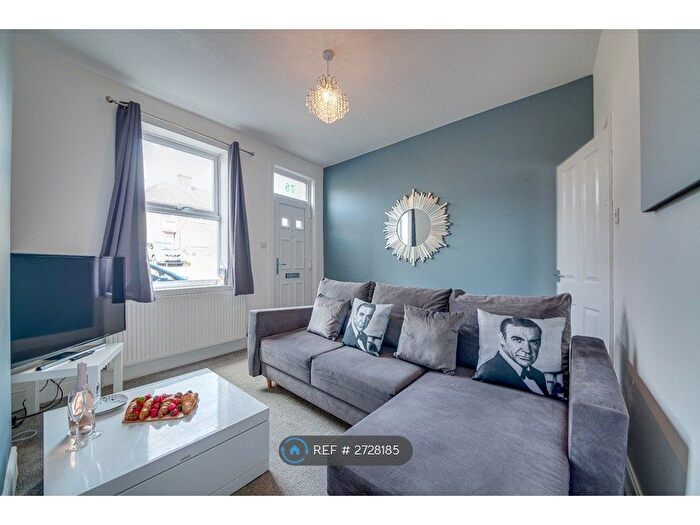 3 Bedroom Terraced House To Rent In Meadowhall Road, Rotherham, S61