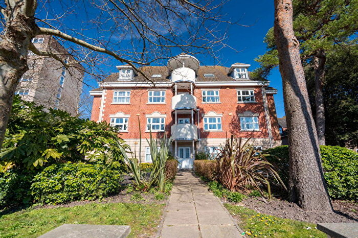 2 Bedroom Apartment To Rent In Christchurch Road, Bournemouth, BH1