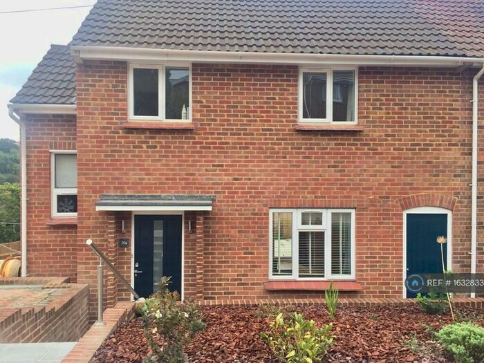 3 Bedroom Semi-Detached House To Rent In The Lynchets, Lewes, BN7