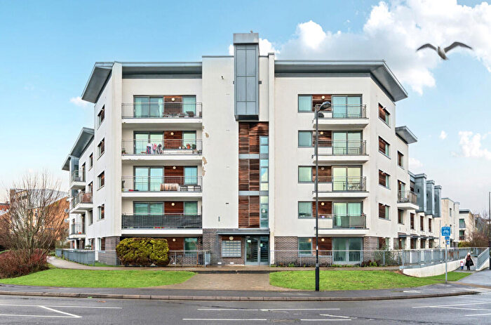 2 Bedroom Flat For Sale In Andersons Road, Southampton, Hampshire, SO14