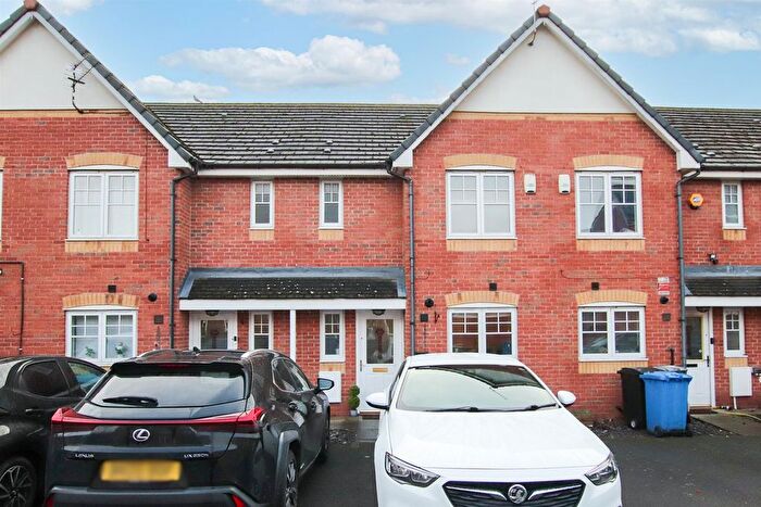 3 Bedroom Terraced House For Sale In Thornlea, Altrincham, WA15
