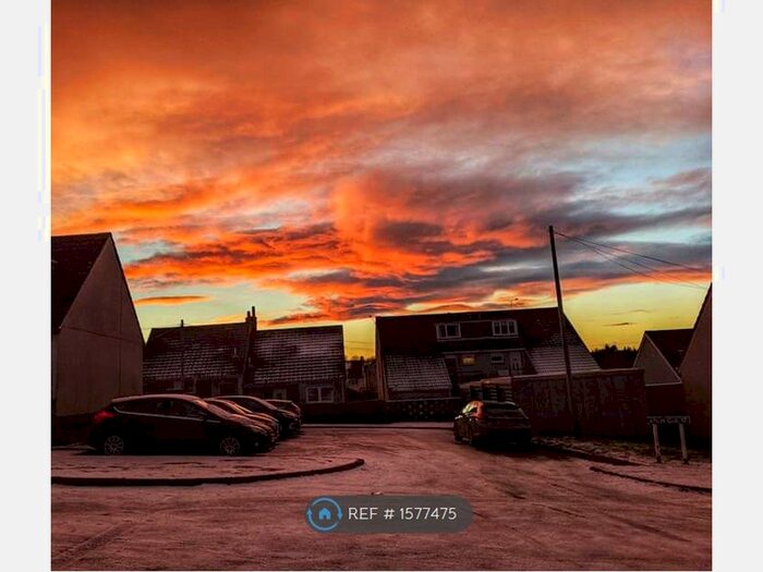 3 Bedroom Maisonette To Rent In Lyon Court, Bo'ness, EH51