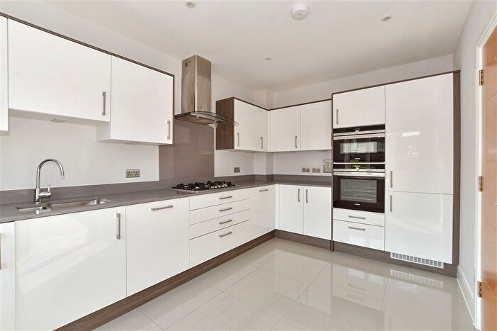 3 Bedroom Semi-detached House For Sale In Foresters Way, Pease Pottage, Crawley, West Sussex, RH11