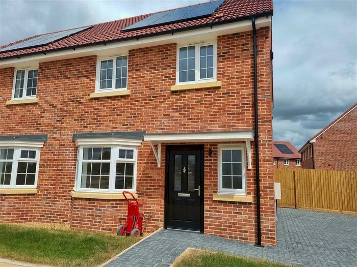 3 Bedroom End Of Terrace House To Rent In Beckett Road, Wisbech St Mary, Wisbech, PE13