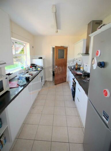 6 Bedroom End Of Terrace House To Rent In *&#pppw Exc Bills* Willoughby Avenue, The Park, Nottingham, NG7