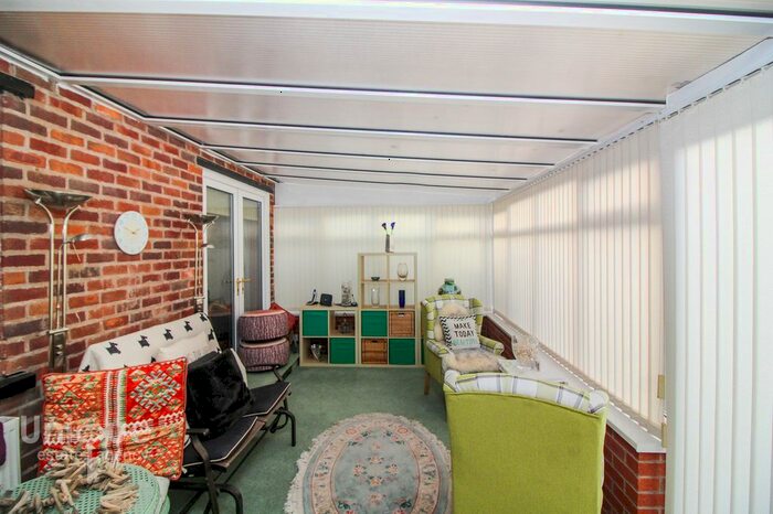 3 Bedroom Semi-Detached House For Sale In Lime Grove, Lytham St. Annes, Lancashire, FY8