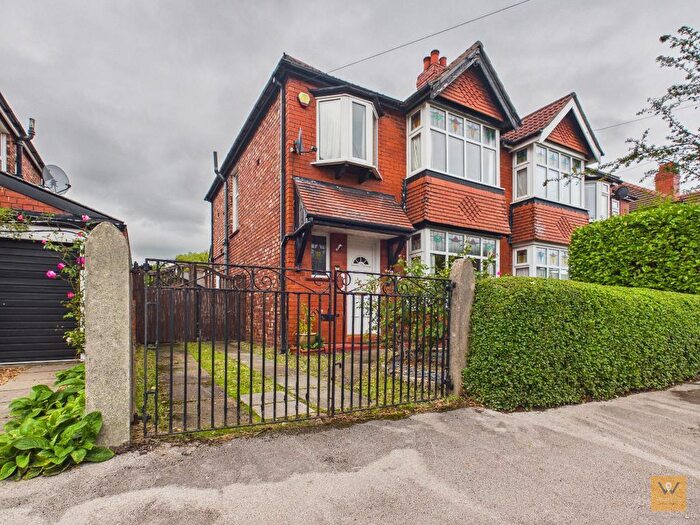 3 Bedroom Semi-Detached House For Sale In Edmonton Road, Woodsmoor, Stockport, SK2