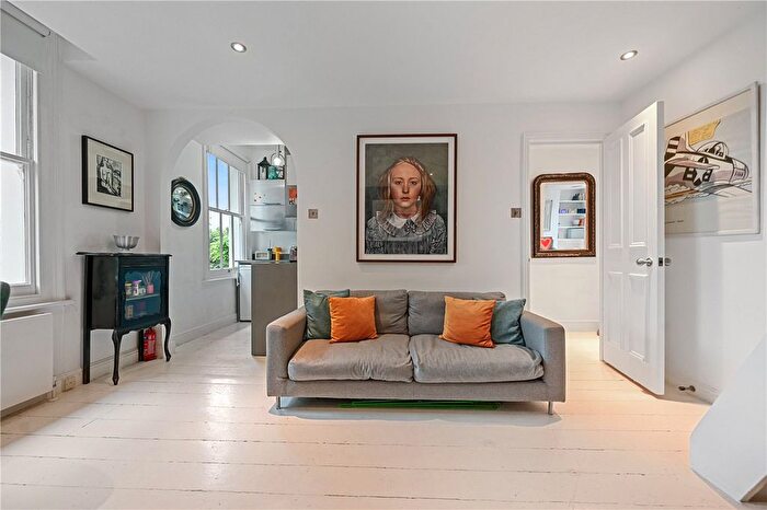 2 Bedroom Property To Rent In Cambridge Gardens, London, W10