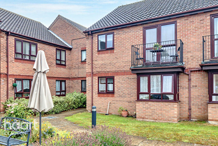 2 Bedroom Apartment For Sale In Wash Lane, Clacton-On-Sea, CO15