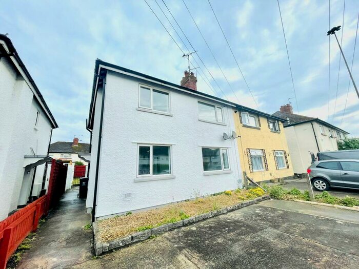 2 Bedroom Apartment To Rent In Margam Road, Mynachdy, Cardiff, CF14