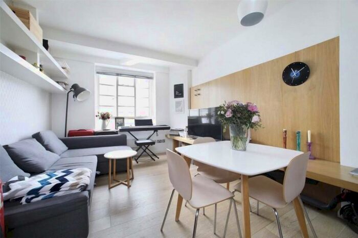 2 Bedroom Flat To Rent In Hatherley Grove, London, W2