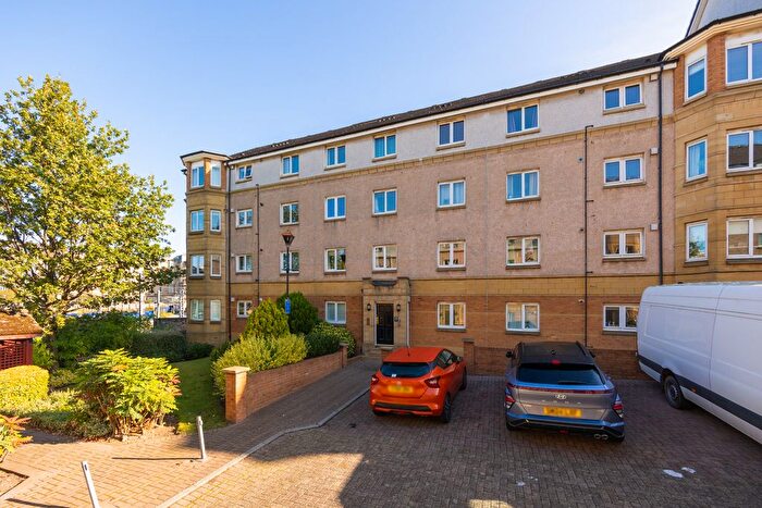 2 Bedroom Flat For Sale In / Easter Dalry Road, Edinburgh, EH11