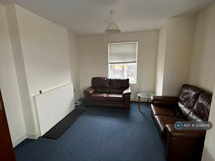 3 Bedroom Flat To Rent In Streatfield Road, Harrow, HA3