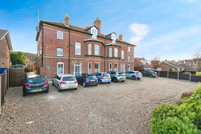 1 Bedroom Flat For Sale In Park Road, Cromer, NR27