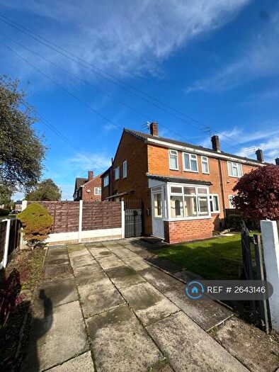 3 Bedroom Semi-Detached House To Rent In Bebbington Close, Sale, M33